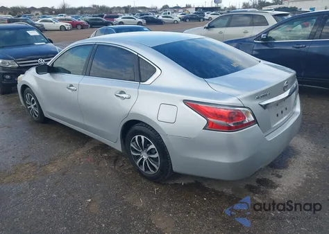 2014 Nissan Altima z USA, uszkodzony, nr VIN 1N4AL3AP7EC269262